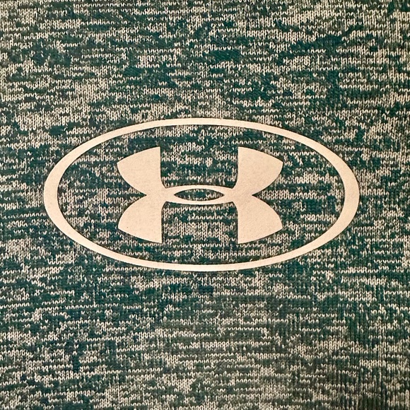 Under Armour | Pullover. Size Small - Picture 6 of 8
